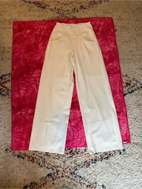 Comfort Stretch Wide-Leg Pants in Cream